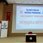İslami İlimler İhtisas Programı Dördüncü Mezunlarını Verdi